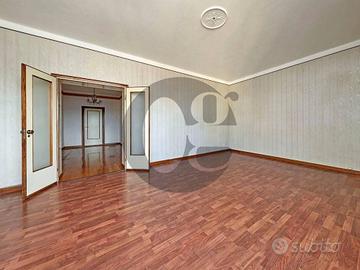 Appartamento di 180 m² con 5 locali a Brescia