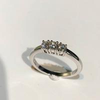 Anello Trilogy in Oro Bianco 750 con Diamanti
