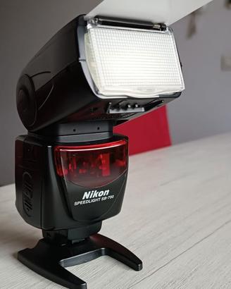 Flash Nikon SB-700