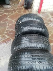 Gomme auto  195 65 14