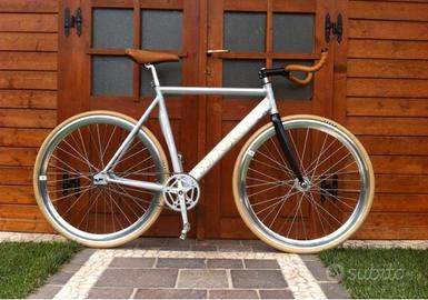 Bici a scatto fisso
