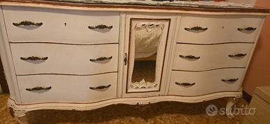 Comò D'Epoca Sagomato – Stile Shabby Chic