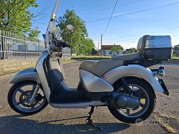 Scarabeo 125cc