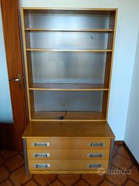 libreria con cassettiera