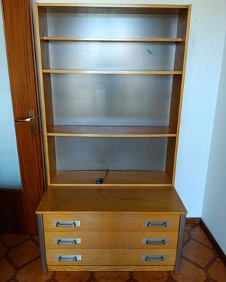 libreria con cassettiera