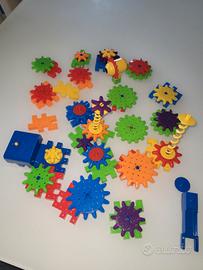 Set costruzioni a ingranaggi colorati con motorino