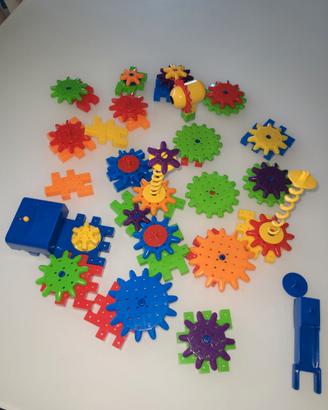 Set costruzioni a ingranaggi colorati con motorino