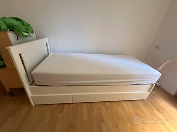 Letto singolo con 2 contenitori e materasso