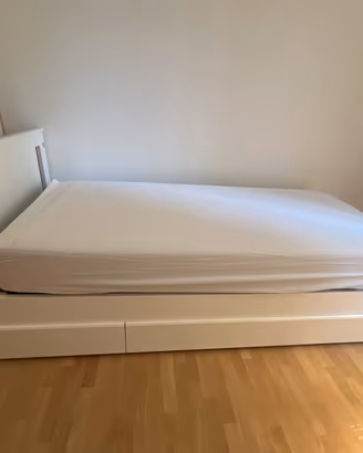 Letto singolo con 2 contenitori