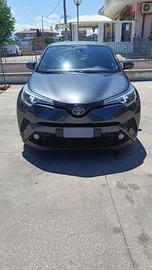 Toyota CH-R 1800 Hybrid modello Trend