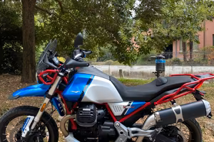 Moto Guzzi V85TT Evocative