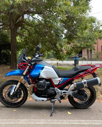 Moto Guzzi V85TT Evocative