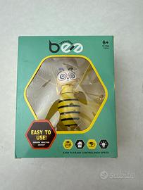 120 pezzi, Bea ape volante