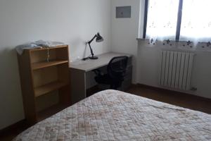 Camere singole arredate con bagno privato