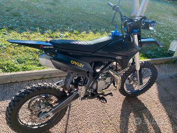 Pit bike Thunder 150 CVM Apollo (Guazzoni)