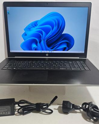 HP ProBook 470 G5 i5-8250u 8/256Gb NVMe 17,3"930Mx
