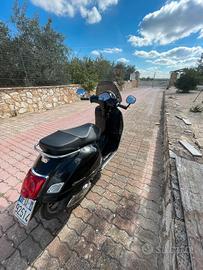 Vespa gts 125