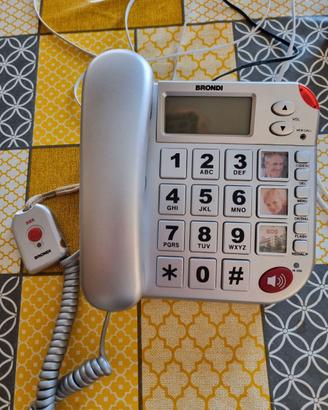 Telefono per anziani