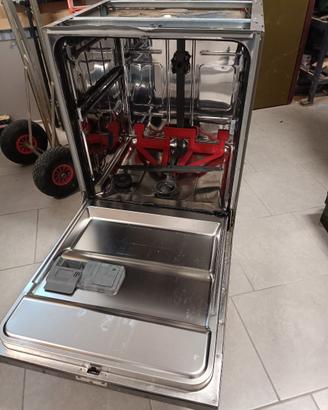 Lavastoviglie  Whirlpool componenti 