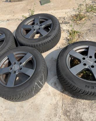 Cerchi in lega R16 5x120 + Gomme 205/55 R16