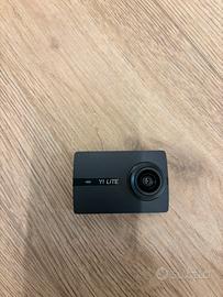Action cam Yi 4K Lite doppia custodia accessori