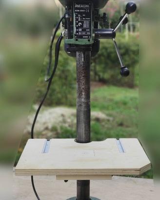 Trapano a colonna Rexon RDM-30AS 220W – 5 velocità