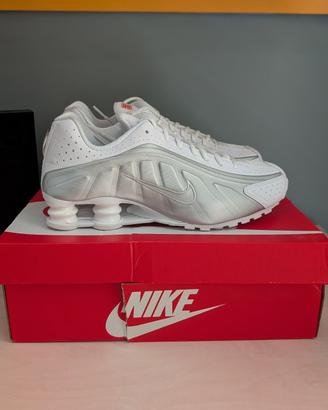 Nike shox r4 white