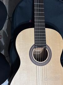 chitarra toledo mc18 con custodia