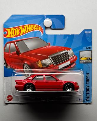 Hot Wheels Mercedes-Benz 500 E Rosso 2022
