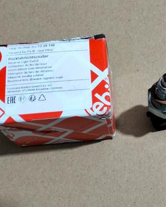 Interruttore luce retromarcia Opel Meriva B
