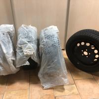Cerchi ferro VW Golf con gomme da neve
