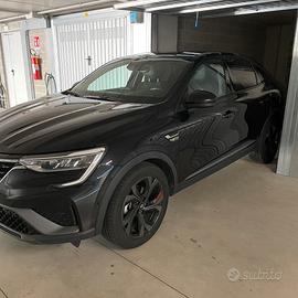 Arkana Full Hybrid 145 cv RS line