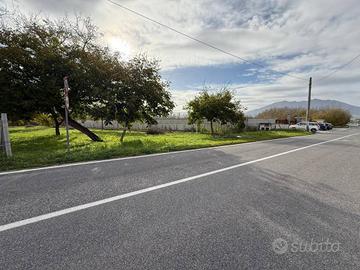 Terreno di 3100 m² a Saviano