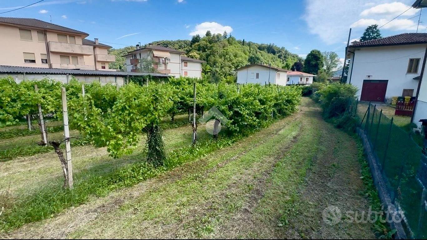 TER. RESIDENZIALE A FOLLINA - Vista 2