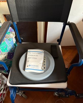Sedia per invalidi modello comoda per bagno