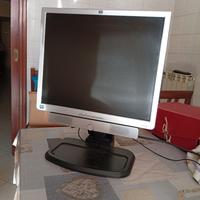 Monitor Computer Pc HP con casse audio incorporate