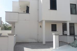 Appartamento piano primo 100 mt spiaggia