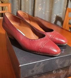 Scarpa da donna di pelle rossa