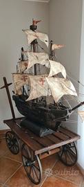 Nave a vela artigianale gigante con carrello