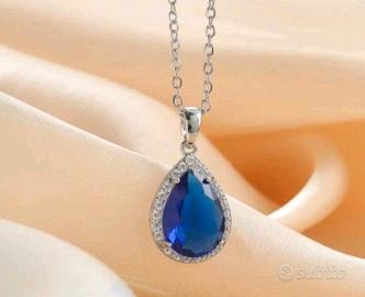 Collana ciondolo  autentico zaffiro blu NUOVA