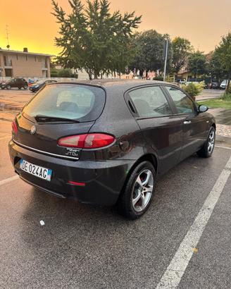 Alfa Romeo 147