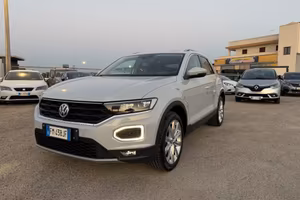 VOLKSWAGEN T-ROC 2.0 TDI 150 DSG 4MOTION TETTO