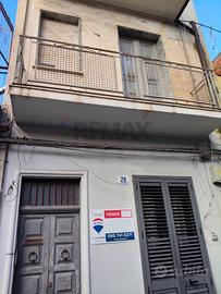 Casa Semindipendente - Paternò