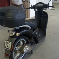 Scooter con bauletto usato pochissimo