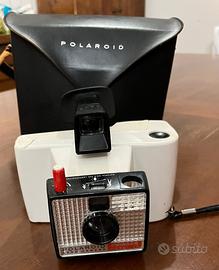 Polaroid  Swinger 20