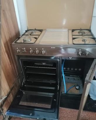 Cucina Indesit – 4 fuochi + forno elettrico