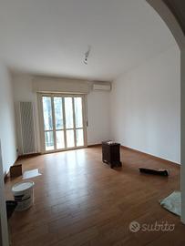 Quadrilocale semiarredato