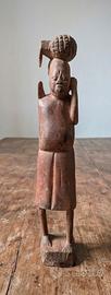 scultura etnica africana intagliata a mano 
