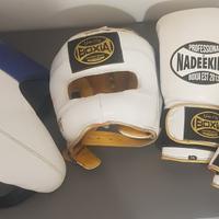 Kit Boxe Completo BOXIA – Guanti 14oz + Casco (M) 