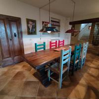 Tavolo per 8, sedie, lampadari, specchio